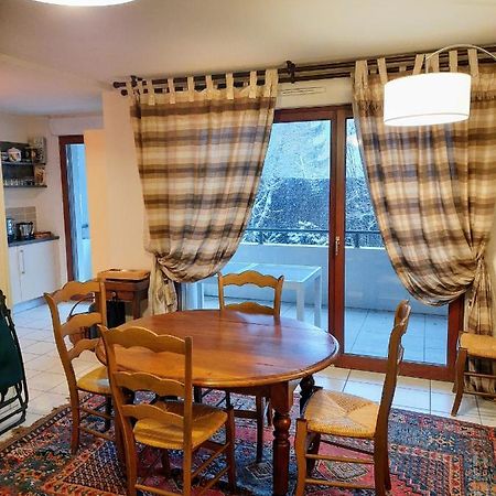 Entre Lac D'Annecy Et Montagnes, Golf Et Parapente A Pieds Talloires Exterior photo
